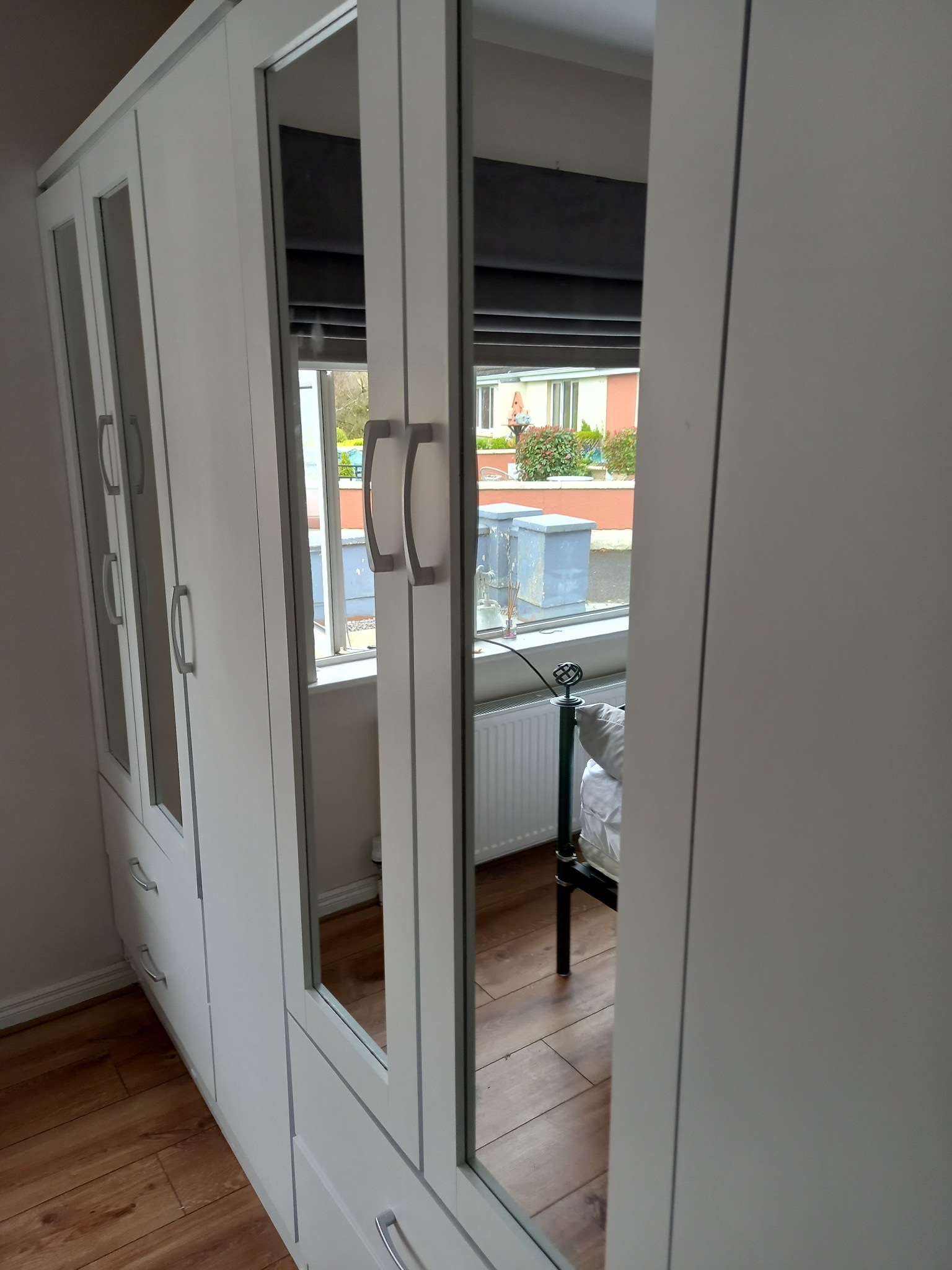 fitted furniture respraying services