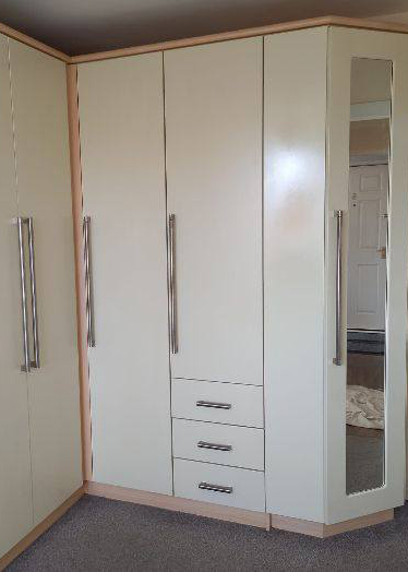 bedroom wardrobe spraying
