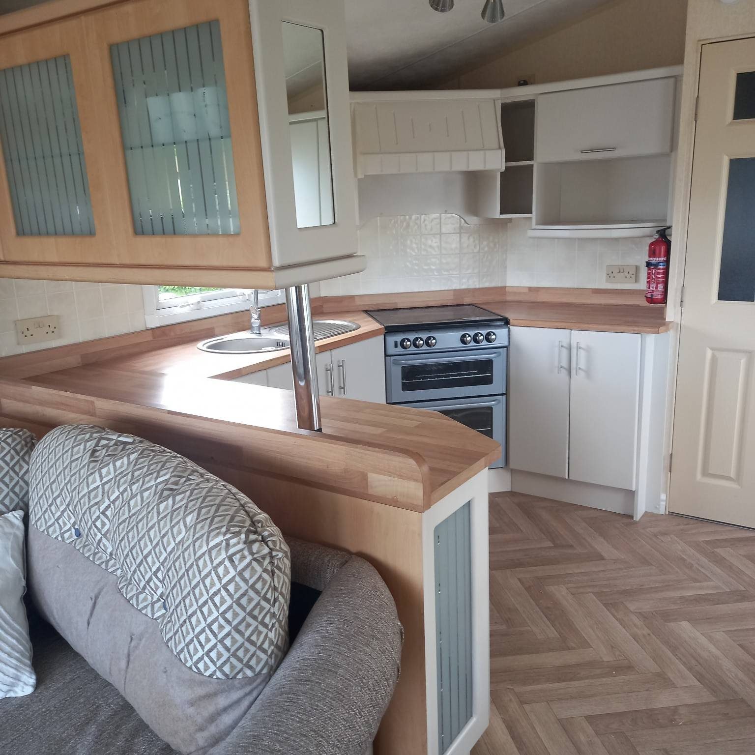 kitchen respraying services