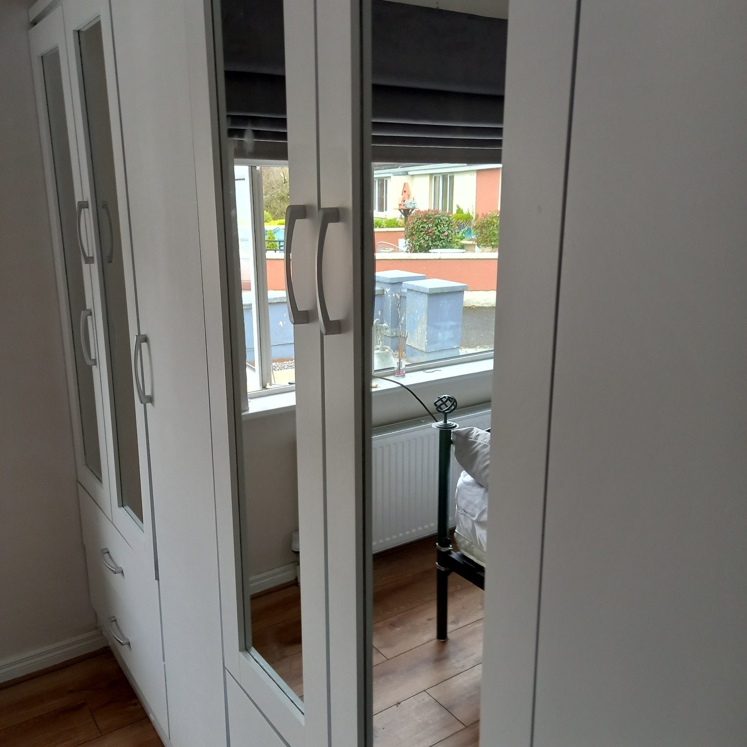 fitted furniture respraying services