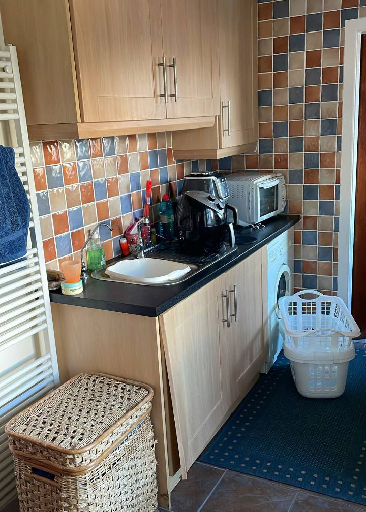 kitchen cupboards spraying services